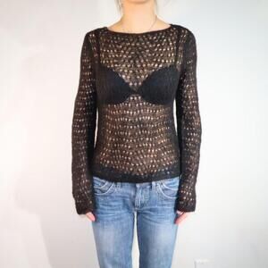 Women's Black Sweatshirt